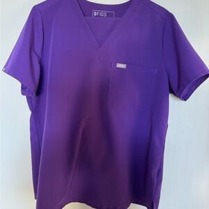Figs Women's V-Neck Short Sleeve Tee in Rich Purple